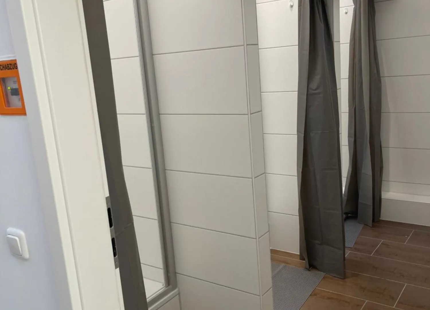 Kavkaz Restaurant & Hotel Lohmar Motel